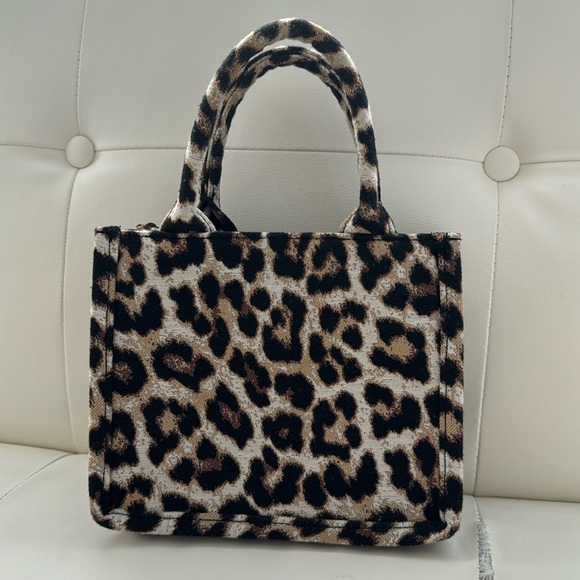 Cheetah mini purse - Picture 1 of 3